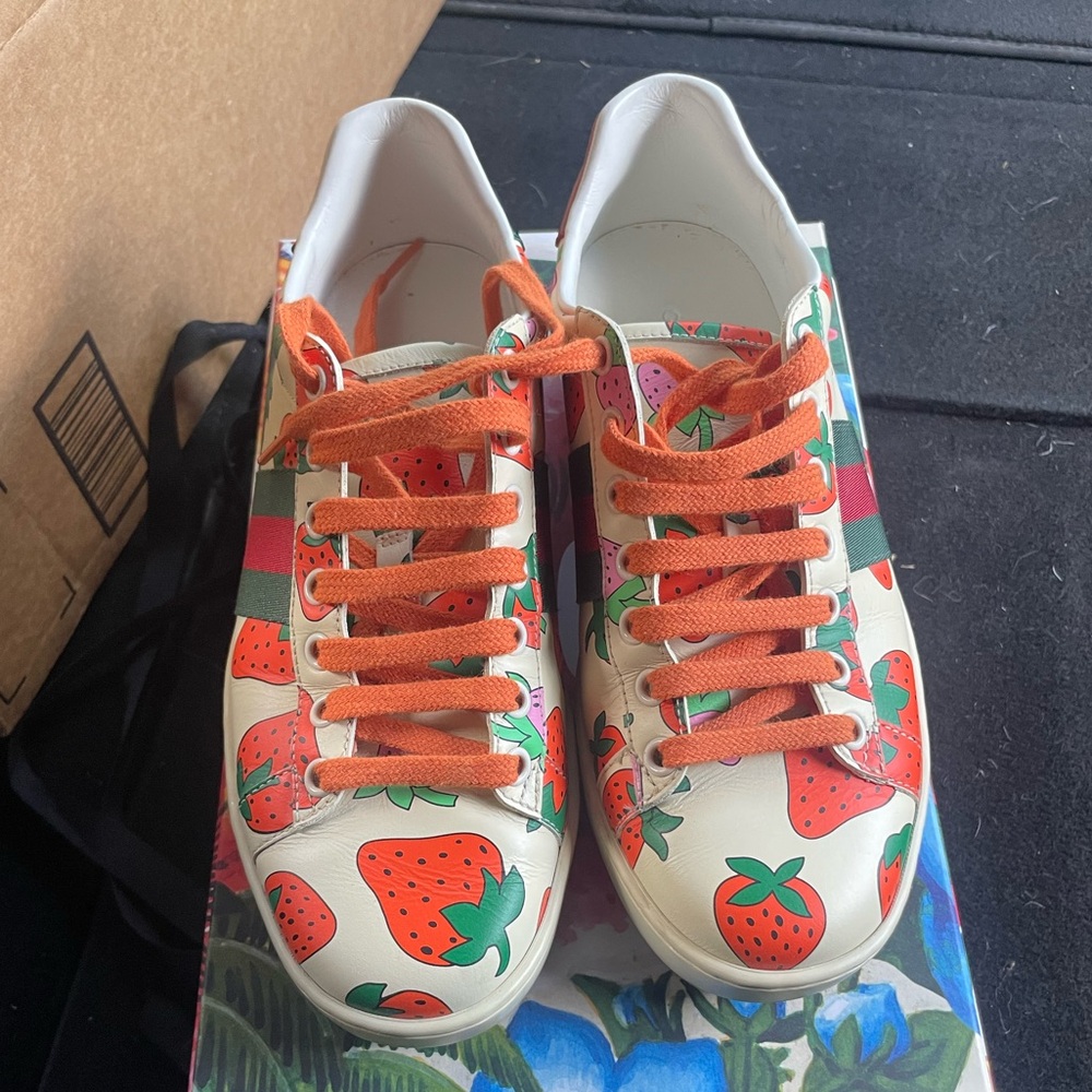 Gucci Strawberry Ace Sneakers